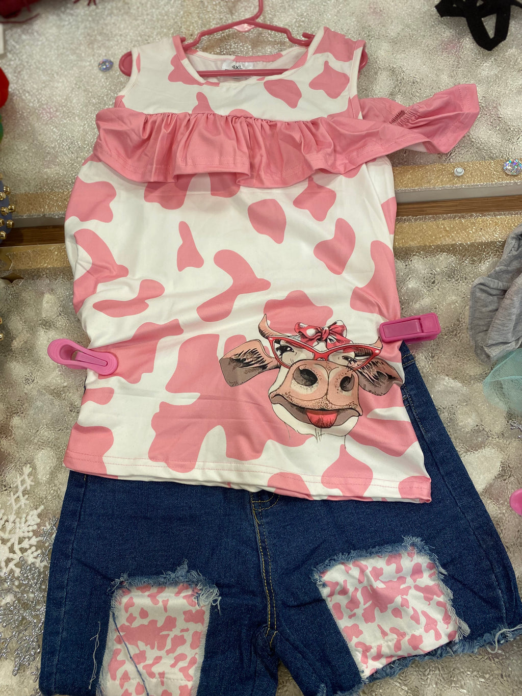 2 piece girls pink and white cow short set