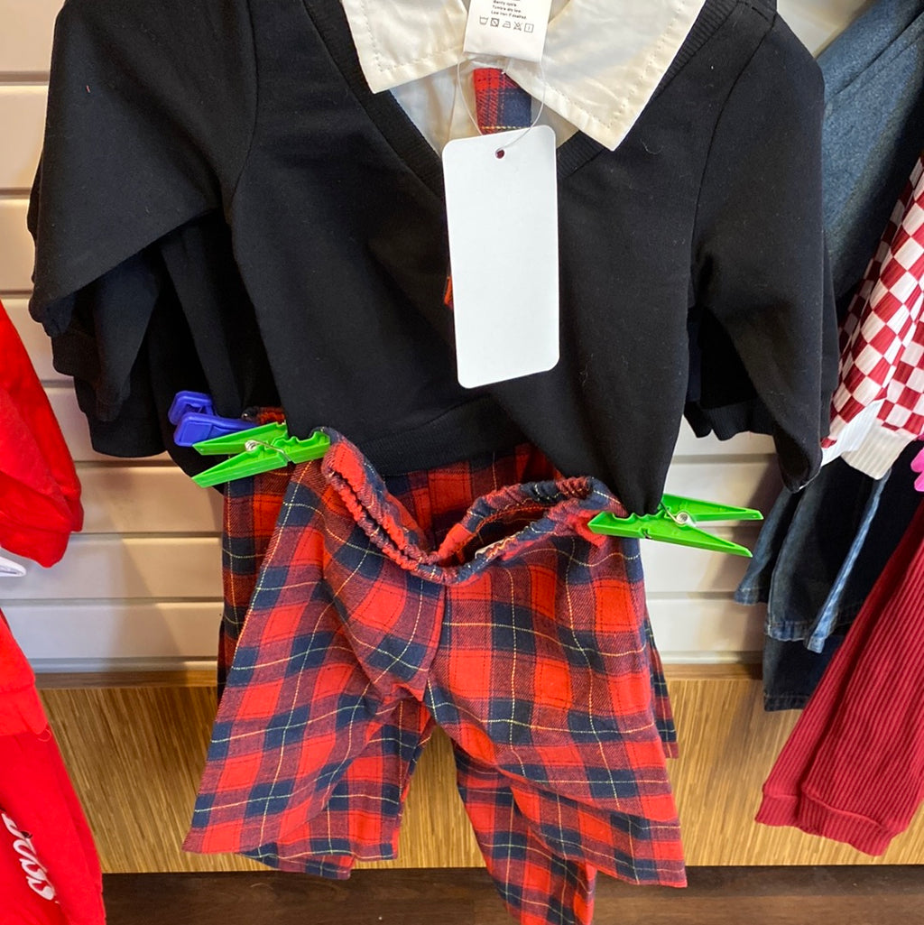 Boys plaid set w/ tie